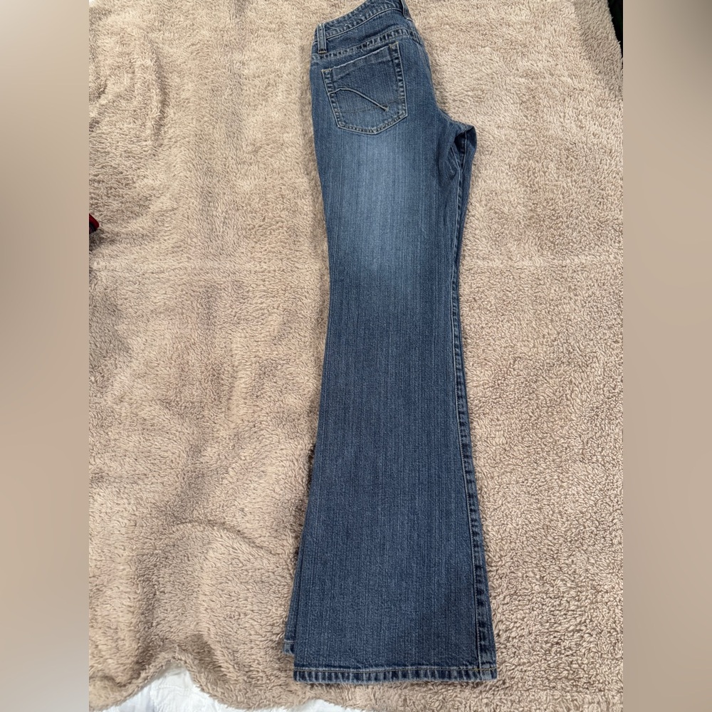 Guess Jeans Montreal size 29 bell bottoms